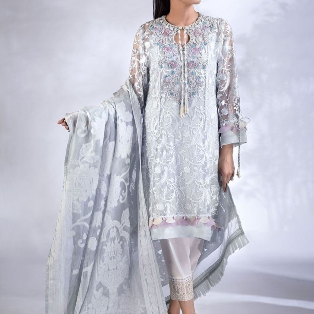Farah Talib Aziz 4 piece Lavender/Ice Blue embellished high low outfit